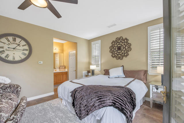 5419 Via Olas, Newbury Park CA: https://media.crmls.org/mediaz/b805cd4e-902f-4d4f-b227-cd3f7735f3e8.jpg