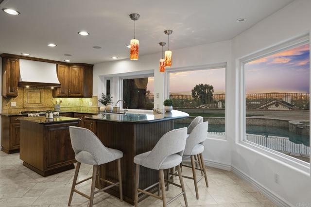 213 Via Palacio, Encinitas CA: https://media.crmls.org/mediaz/b80662b9-ec95-44fc-86b0-b0a95143059f.jpg