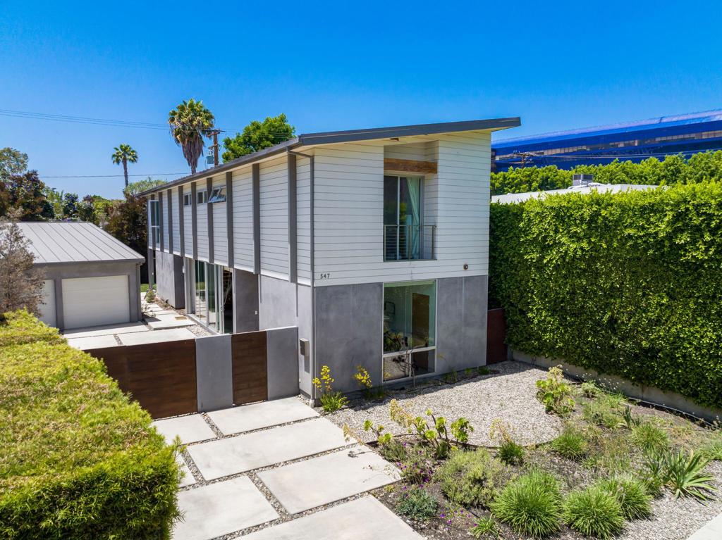 547 Huntley Drive, West Hollywood, CA 90048