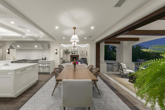 6404 La Jolla Scenic Drive S, La Jolla CA: https://media.crmls.org/mediaz/b80761b5-d0b5-4ca2-a307-5268c59ae200.jpg