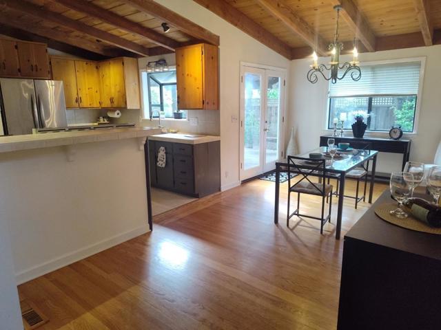 136 Lorie Court, Walnut Creek CA: https://media.crmls.org/mediaz/b8077e15-b104-4480-aa20-fbacdce3de46.jpg