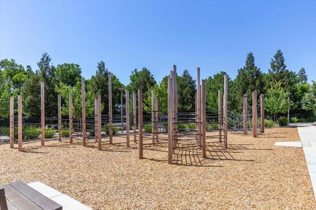5736 Vibrant Loop, San Jose CA: https://media.crmls.org/mediaz/b8082fe4-8aa7-477c-909e-d7f7b6f65061.jpg