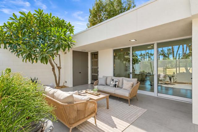 80 Lakeview Drive, Palm Springs, CA 92264