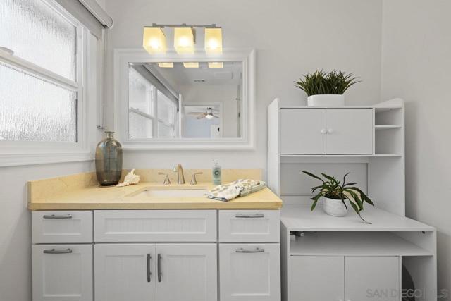 1855 Capistrano St, San Diego CA: https://media.crmls.org/mediaz/b8089c40-3e38-4f87-acff-2afa341e91e2.jpg