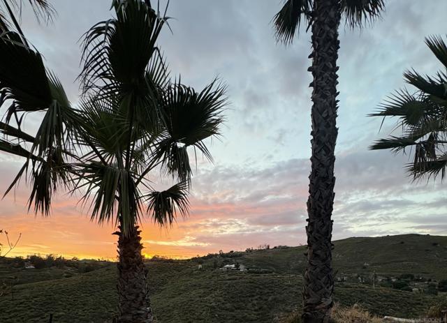 19075 Caesar Drive, Ramona CA: https://media.crmls.org/mediaz/b809b16c-0d91-4938-aa5c-1e1eb67976c1.jpg