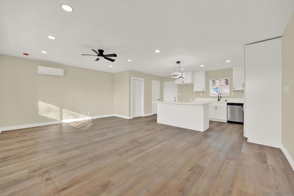 MLS #250043424SD image #6