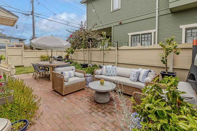 543 Spruce Avenue, Pacific Grove CA: https://media.crmls.org/mediaz/b80a0338-9c02-4dcd-b223-6b9e2948d50a.jpg