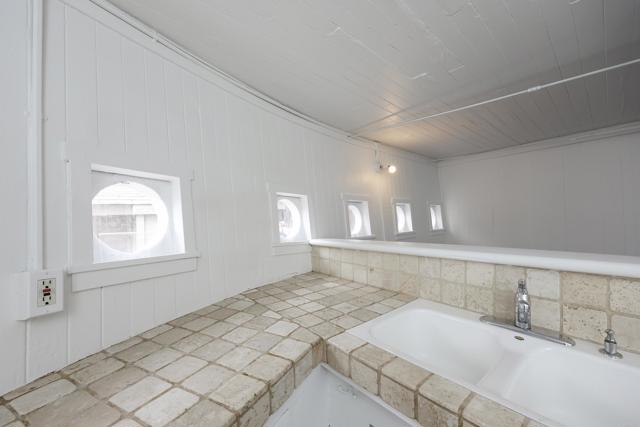 732 3rd Street, Encinitas CA: https://media.crmls.org/mediaz/b80a8f2a-2a28-46c2-b8e4-9e8a2b229e9f.jpg
