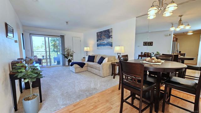 5252 Orange Ave, San Diego CA: https://media.crmls.org/mediaz/b80ad747-15ad-42b4-8879-6eee7dc10f77.jpg
