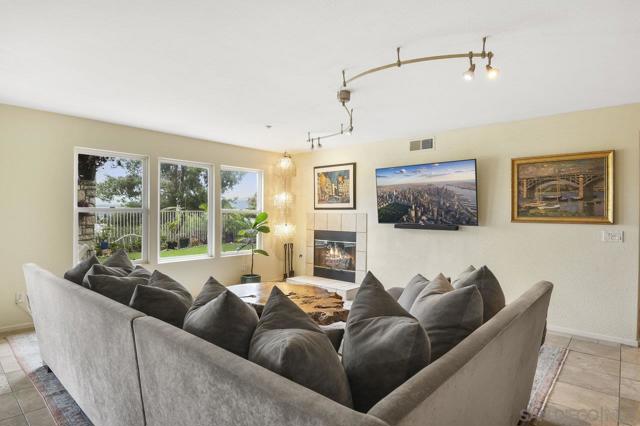 2025 Fabled Waters Dr., Spring Valley CA: https://media.crmls.org/mediaz/b80cc47c-25c5-4c94-880d-2a713e78c876.jpg
