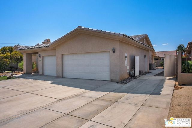 Image 8 of 39 For 74119 Academy Lane