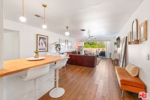 74060 Setting Sun Trail, Palm Desert CA: https://media.crmls.org/mediaz/b80e95a1-9899-4caa-b02f-f1c05f4a191f.jpg