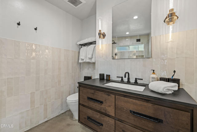 Detail Gallery Image 15 of 26 For 4905 Wiota St, Los Angeles,  CA 90041 - 3 Beds | 2/1 Baths