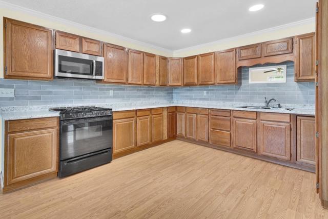 45175 Merritt Street, King City CA: https://media.crmls.org/mediaz/b81089b4-4ec8-483c-b71f-aff181451b3a.jpg