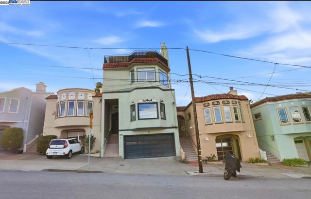 450 San Bruno Ave, San Francisco CA: https://media.crmls.org/mediaz/b810a29b-bbc2-4dc4-8372-b3d17f65fff0.jpg