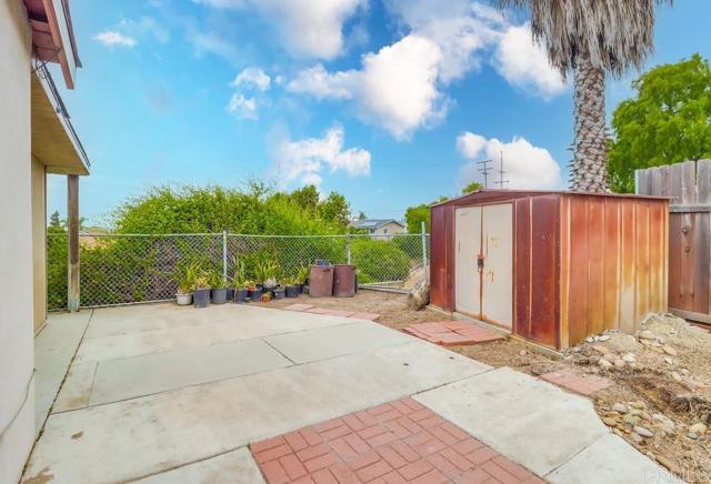 Detail Gallery Image 5 of 27 For 1408 Ebbs St, San Diego,  CA 92114 - 3 Beds | 1 Baths