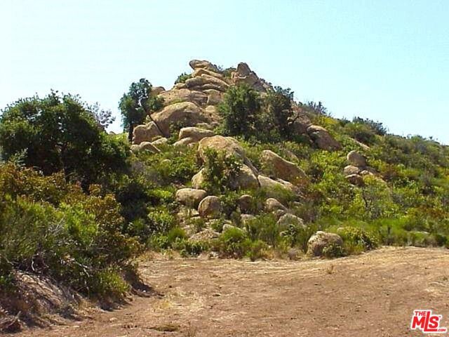 Drew Fenton | 24639 Piuma Road Malibu CA | MLS: 7322303