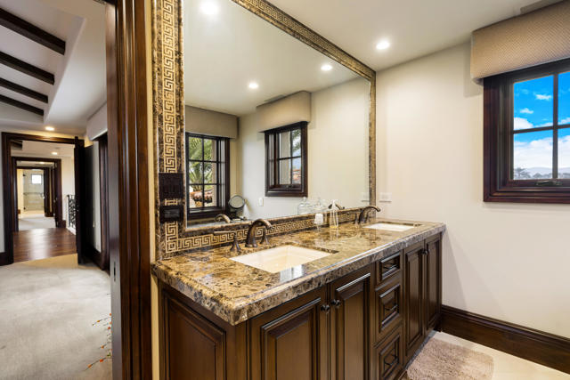 Image 54 of 102 For 52977 Via Dona