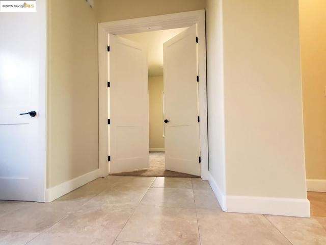 1816 Stone House LN, Lincoln CA: https://media.crmls.org/mediaz/b812e2bd-81a0-41e1-b371-4645a2c5ba94.jpg