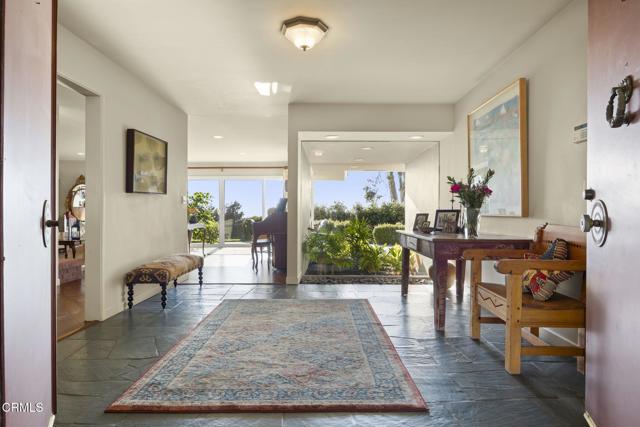 635 Via Del Cerro, Camarillo CA: https://media.crmls.org/mediaz/b813fabc-cd7f-4fb9-a79e-e1b51c4964e9.jpg
