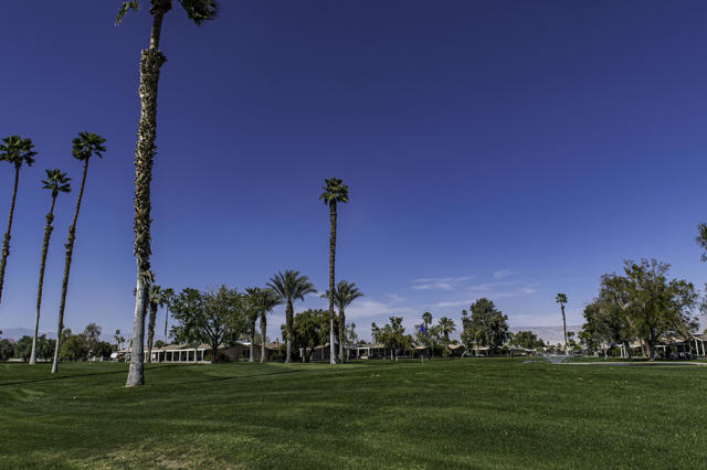 73450 Country Club, Palm Desert CA: https://media.crmls.org/mediaz/b8141947-1369-47b0-9e6d-ee465fb35f46.jpg
