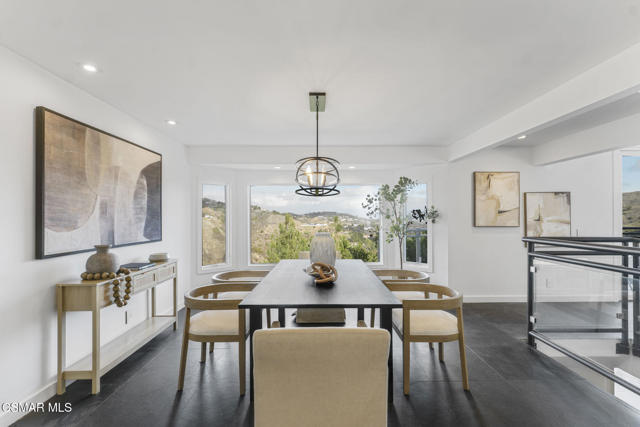 54 Saddlebow Road, Bell Canyon CA: https://media.crmls.org/mediaz/b815122b-a3bf-43f3-bb5d-ea25f427dd14.jpg