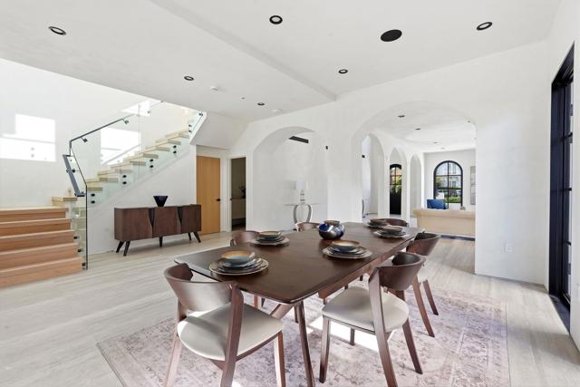 Detail Gallery Image 12 of 52 For 160 N Stanley Dr, Beverly Hills,  CA 90211 - 5 Beds | 5/1 Baths