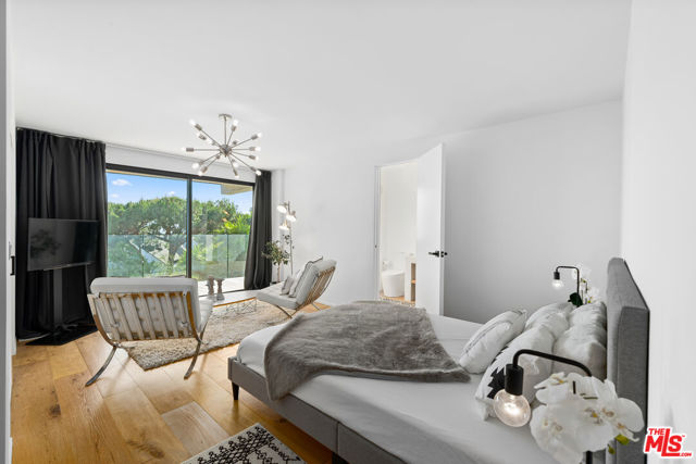 23812 Malibu Crest Drive, Malibu CA: https://media.crmls.org/mediaz/b8171dda-9a2a-4695-9330-81c9d036f4d3.jpg