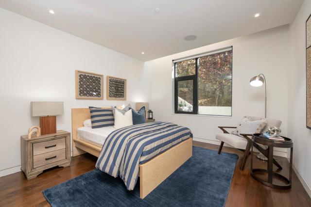 5 Drayton Road, Hillsborough CA: https://media.crmls.org/mediaz/b8172854-8a02-40cf-8a4b-f0707d21e381.jpg