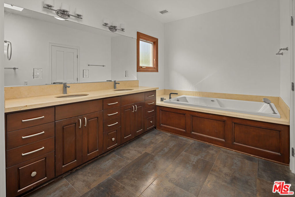 MLS #26866103 image #10