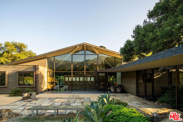 650 San Ysidro Road, Santa Barbara CA: https://media.crmls.org/mediaz/b817e761-f2f5-4635-aa14-3a269b66f64d.jpg