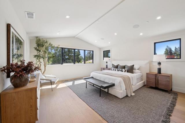 585 Cherry Avenue, Los Altos CA: https://media.crmls.org/mediaz/b8181362-858b-420a-951b-51a4c52c436a.jpg