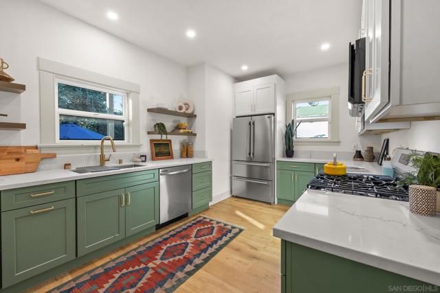 1203 N Normandie Ave, Los Angeles CA: https://media.crmls.org/mediaz/b8192d9c-1b6d-463f-a895-787290b8c360.jpg