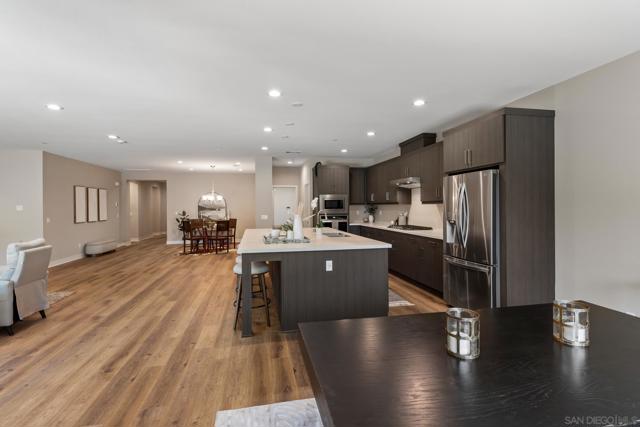 1525 Manzanita Hollows, Vista CA: https://media.crmls.org/mediaz/b819b73a-636c-4bd3-af30-df11827b3d0b.jpg