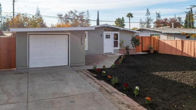 1549 Terilyn Avenue, San Jose CA: https://media.crmls.org/mediaz/b81a2fec-3a81-4735-9aae-fba037932593.jpg