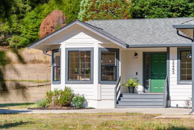 3245 Soquel San Jose Road, Soquel CA: https://media.crmls.org/mediaz/b81a71ba-c848-4791-afea-3fdc1e07c595.jpg