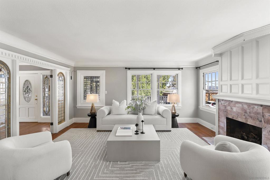 921 Court Way - photo 12