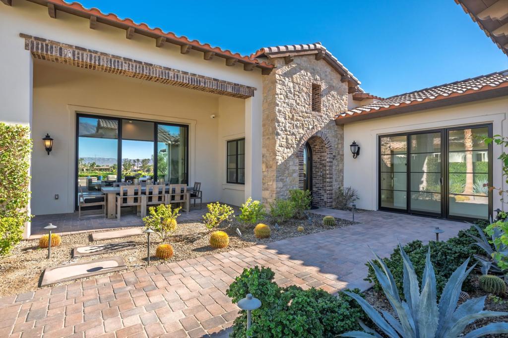 MLS #219138754DA image #10