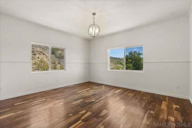 2342 CARIOCA PL., Vista CA: https://media.crmls.org/mediaz/b81ae292-e972-4c3a-9a4c-8ea1edd53ba3.jpg