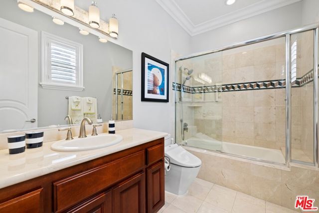 2855 Oak Knoll Drive, Diamond Bar CA: https://media.crmls.org/mediaz/b81c9072-41a0-4ac7-873e-72dec968f6f8.jpg