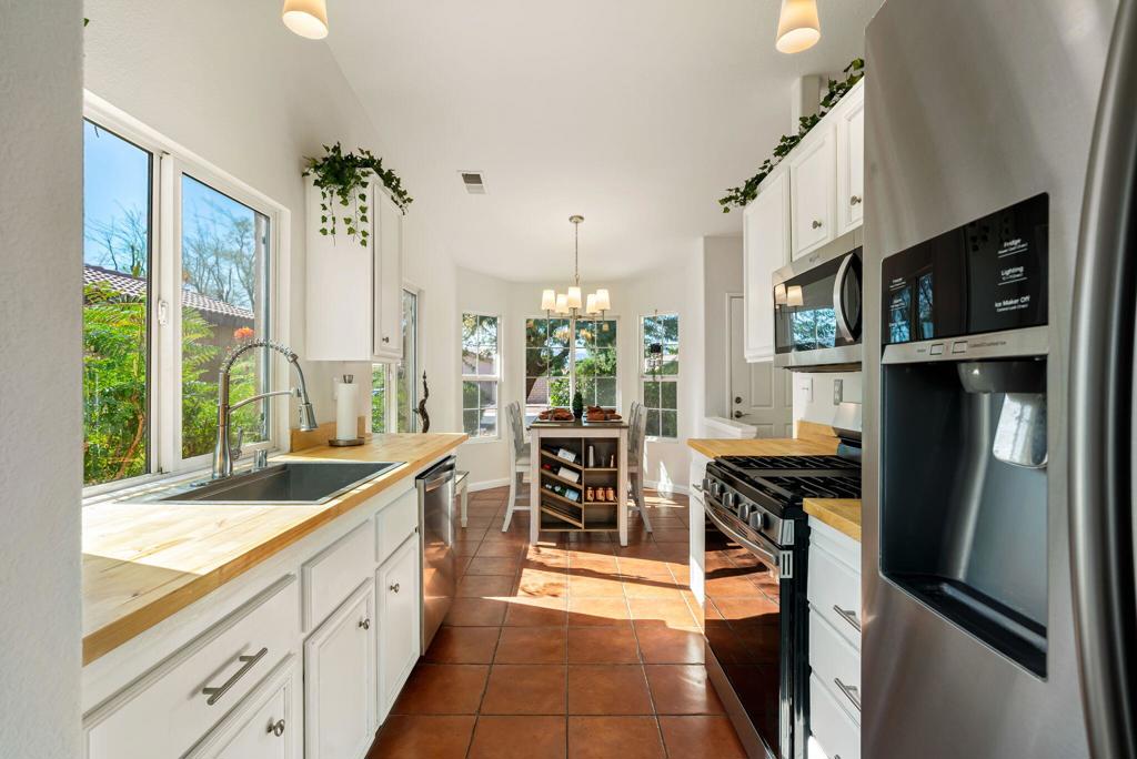 MLS #219138342DA image #14