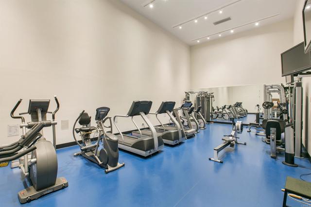6635 Caminito Scioto, La Jolla CA: https://media.crmls.org/mediaz/b81d955a-e5df-4e72-a649-73fb0cbd3e44.jpg