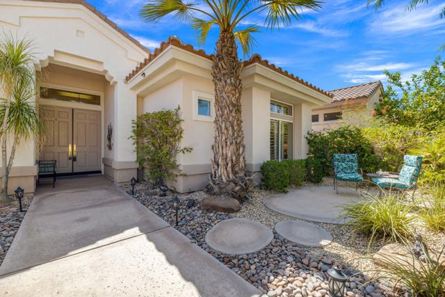 78197 Bonanza Drive, Palm Desert CA: https://media.crmls.org/mediaz/b81d9ba1-21a8-4d0c-b425-e366fc7b946a.jpg