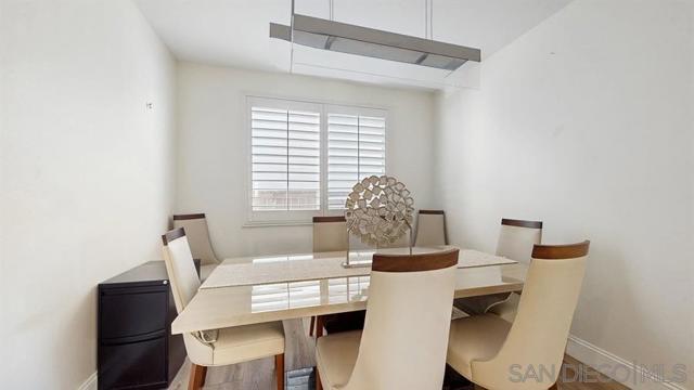 43041 Noble Court, Temecula CA: https://media.crmls.org/mediaz/b81dab16-8cdc-43b4-a88b-68bb0b6a201a.jpg