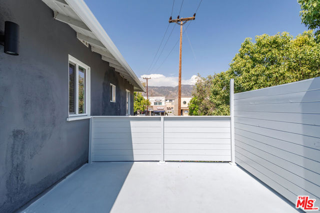 1812 West Glenoaks Boulevard, D photo 12