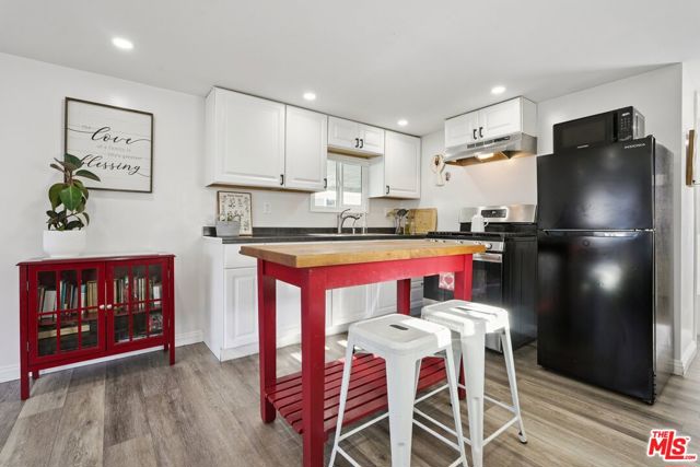 11250 Playa Street, 34 photo 7