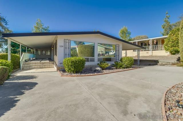 18218 Paradise Mountain Road, Valley Center CA: https://media.crmls.org/mediaz/b820024e-bdb6-4ec1-bad3-477663f224f0.jpg