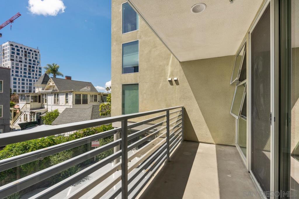 3100 6th Avenue - photo 16