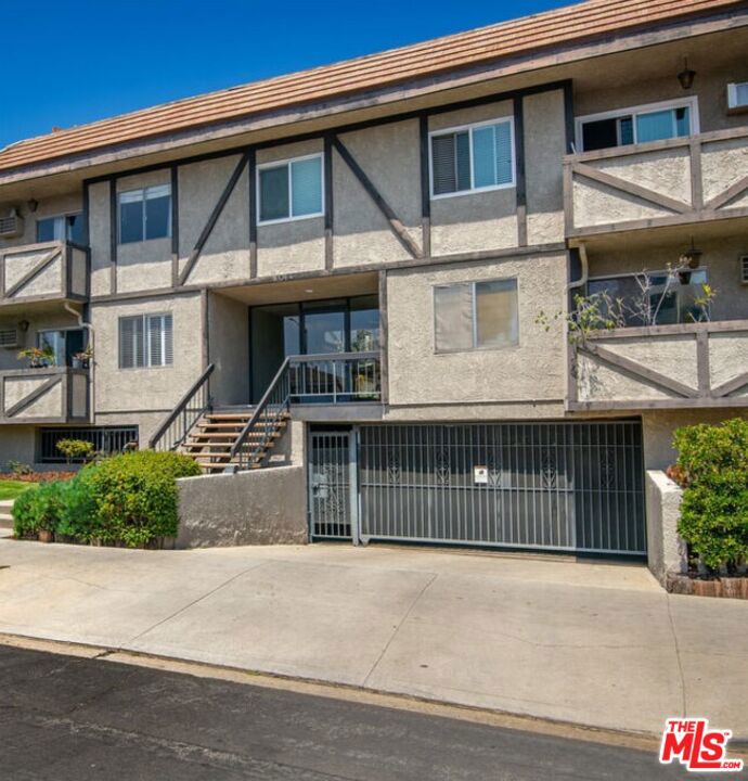 1914 Corinth Avenue #106