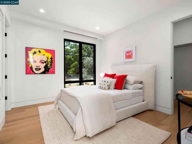 3364 Las Huertas Rd, Lafayette CA: https://media.crmls.org/mediaz/b8212390-26ed-454e-91c6-8b875e9bc8f5.jpg